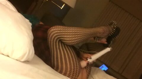 Allysin Payne : Making Myself Cum Right Before Another Stranger Uses Me