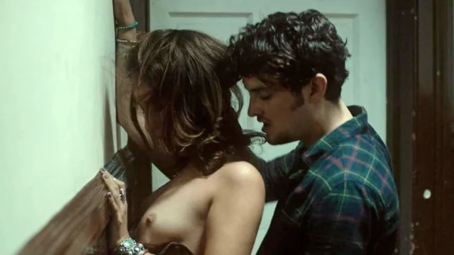 Stella Maeve Topless Sex Scene On ScandalPlanetCom
