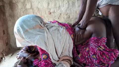 Mere Pati Ne Meri gand ki chudai ki Khatiya per Khatiya Hila kar Rakh Diya