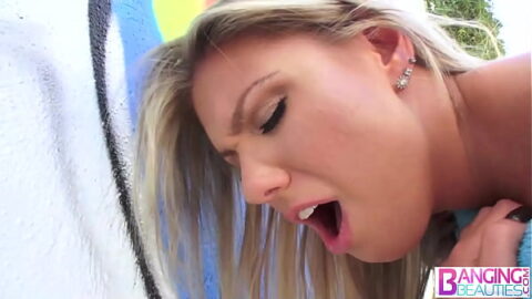 Hot MILF Aubrey Addams Gaping Anal