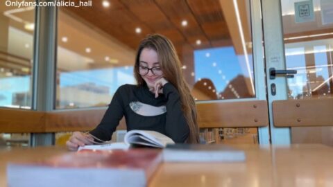 The library girl flirt with me and want my dick so bad she give me the best blowjob ever