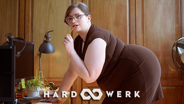 BBW Beauty Lets Coworkers Release Big Dick Tension On Her Phat Pussy