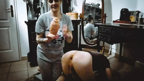 Mistress fisting submissive femdom