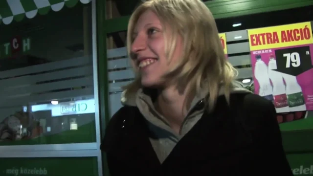 Blonde chick gets banged in her both holes