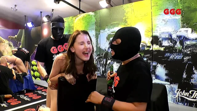 Lia Louise No Fear of Big Cocks Wild Sucking and Fucking