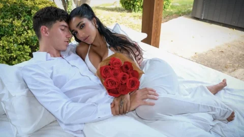 I Let My Husband Fuck My Ass for Valentine’s Day, He Couldn’t Get Enough of My Holes – Yasmina Khan