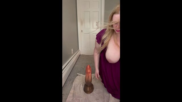 KASHAVITIA’S BIRTHDAY BLAZE TEARS HER ASS OPEN