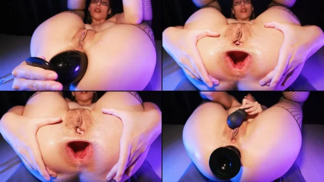 HUGE BUTT PLUG FOR ASSHOLE ORGASM (Hardcore, Close up, Gape, Brunette, Fishnet, Gaping, All natural)