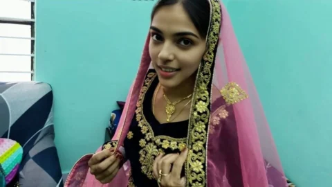 NEWLY MARRIED DESI COUPLE FIRST NIGHT SEX HINDI