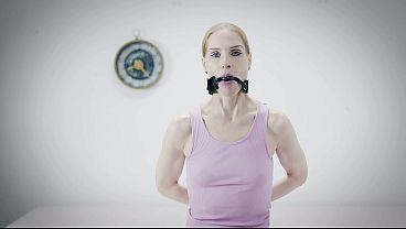 Mature model from Austria gets anal creampie