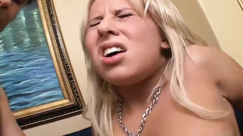 I Love Having a Threesome