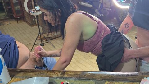 I like it when my girlfriend fucks my friends and make me watch