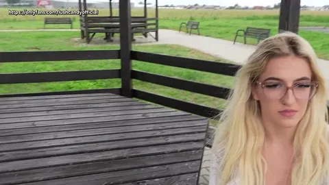 Zdradziła Męża Zrobiła Głębokie Gardło i Głęboki seks Analny Polskie Porno